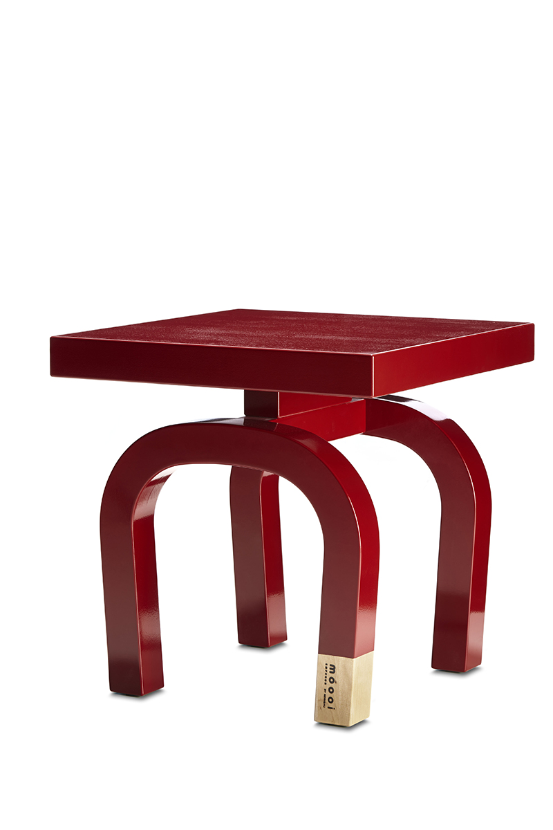 Beistelltisch Common Comrades