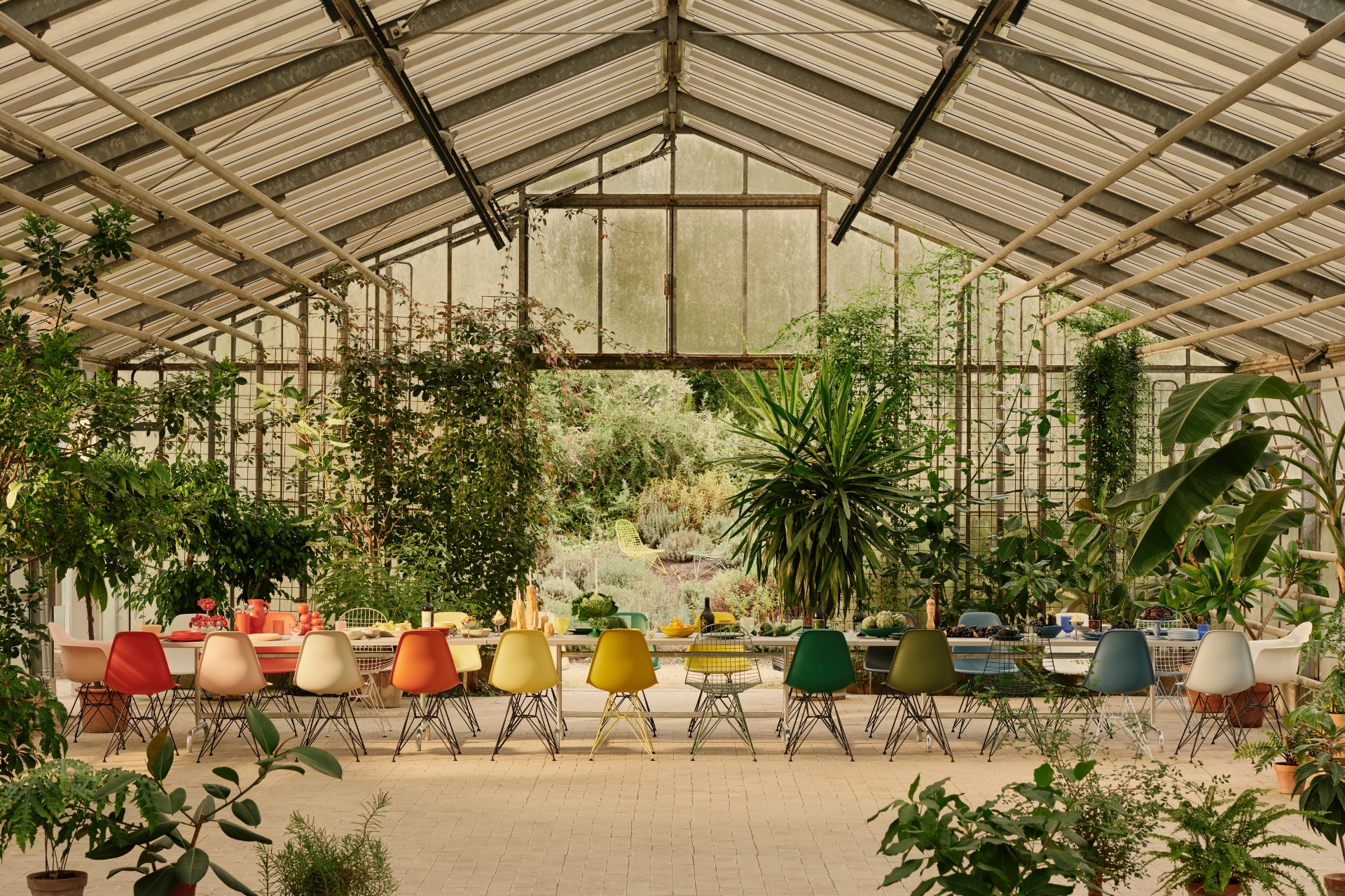 Vitra Home Stories for Spring 2025 bei Seipp Wohnen
