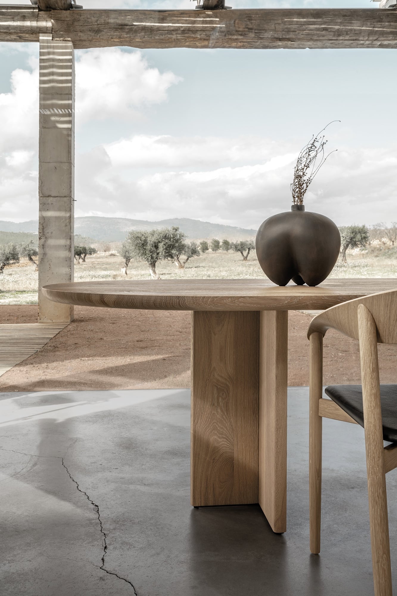 T-Rox Tisch oval von Janua mit Oberfläche und Gestell aus Holz