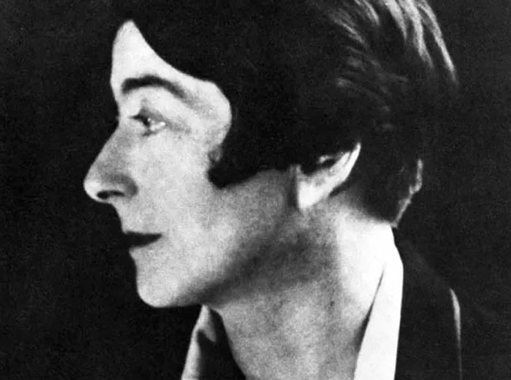 Porträt von Eileen Gray Designikone