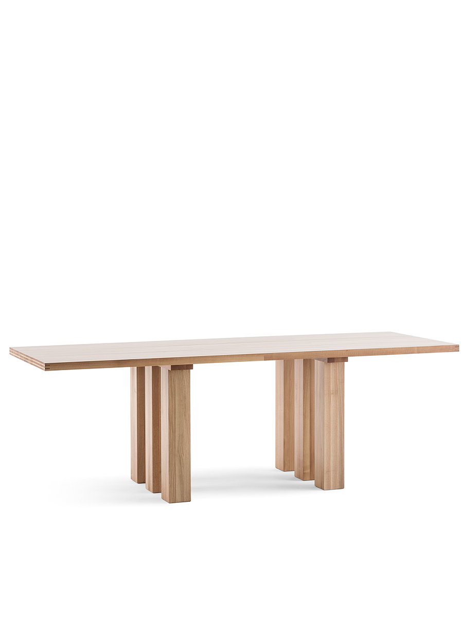 Tisch 451 La Basilica