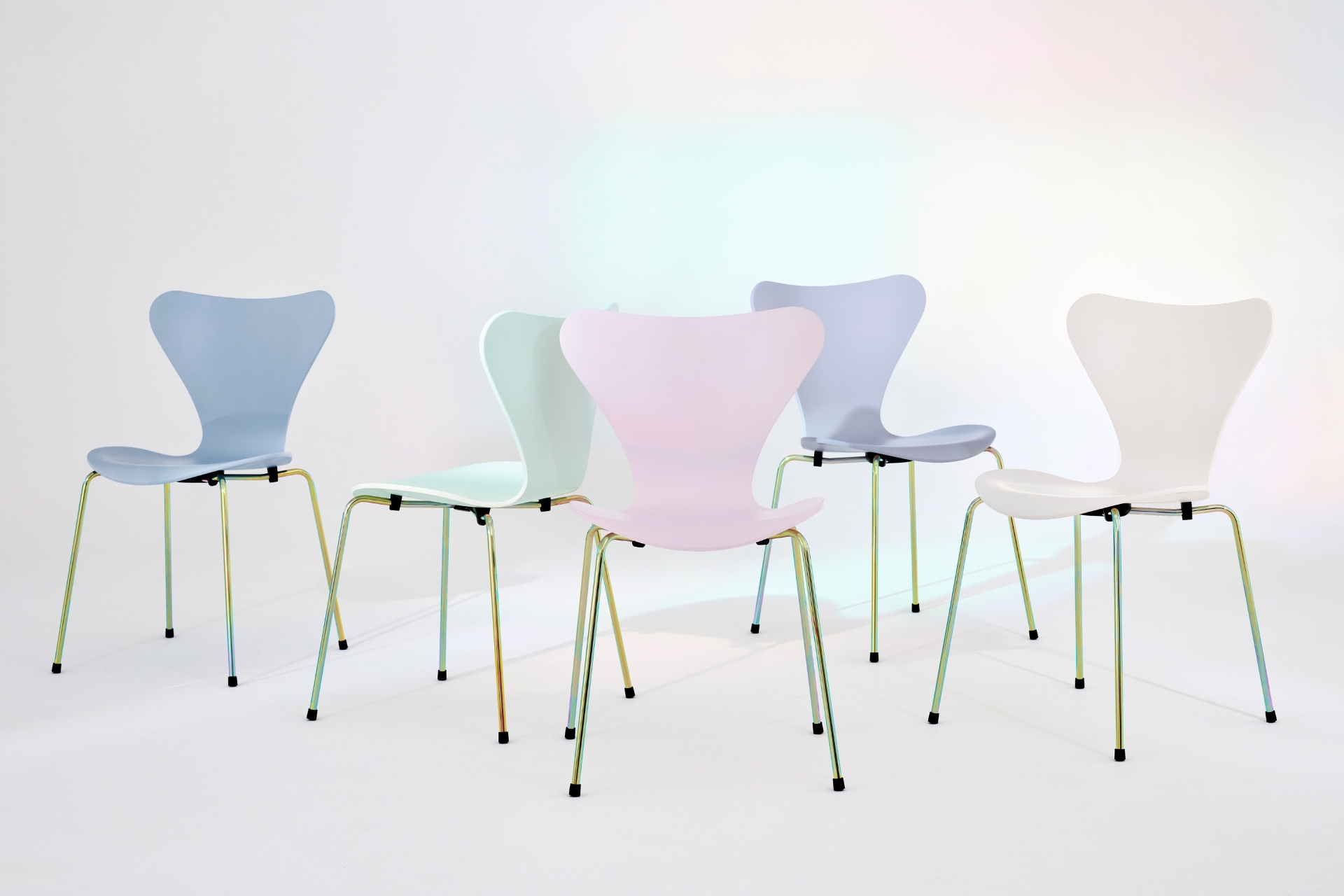 Fritz Hansen 7:14 AM Colour Edition