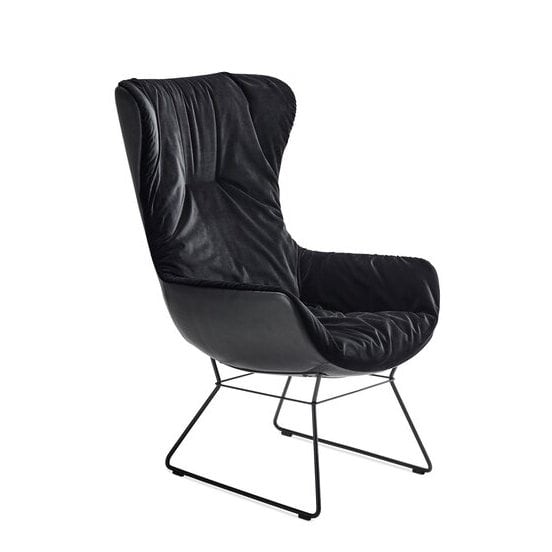 Leya Wingback